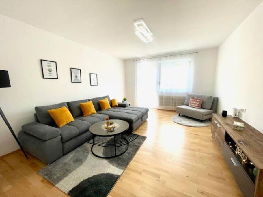 Ferienwohnung Wohlfuehlen Neben Dem Murradweg Graz Exterior foto